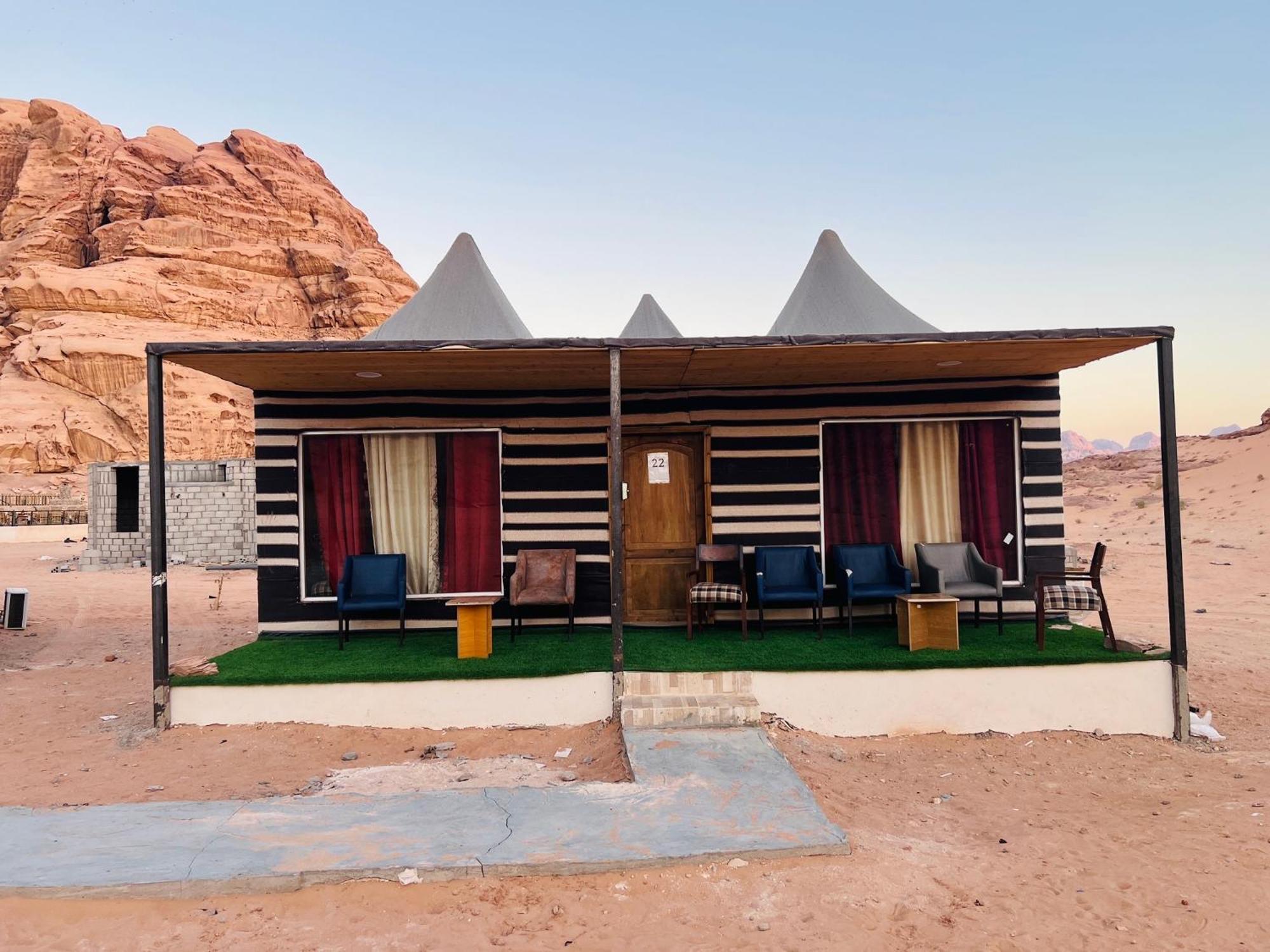 Revan Rum Luxury Camp وادي رم المظهر الخارجي الصورة