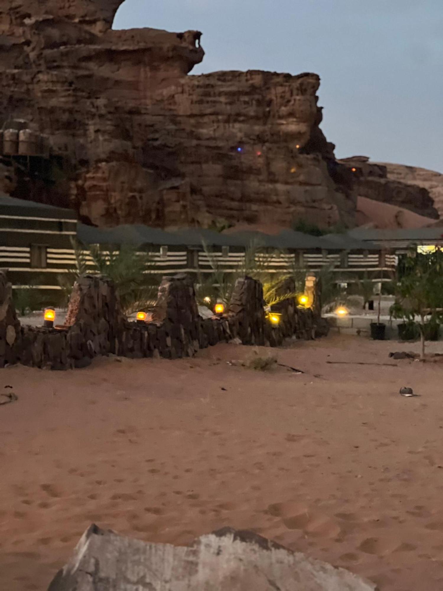 Revan Rum Luxury Camp وادي رم المظهر الخارجي الصورة