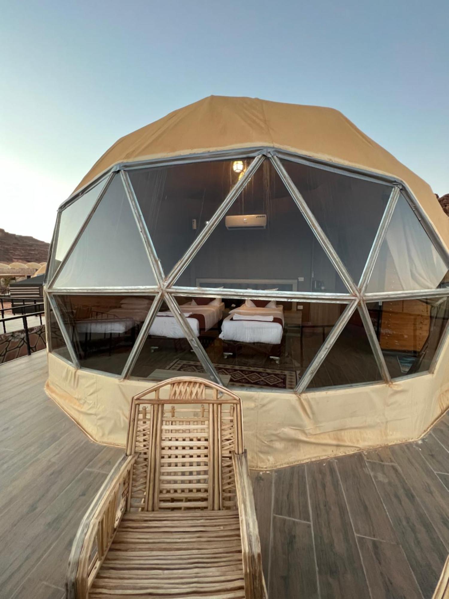Revan Rum Luxury Camp وادي رم المظهر الخارجي الصورة