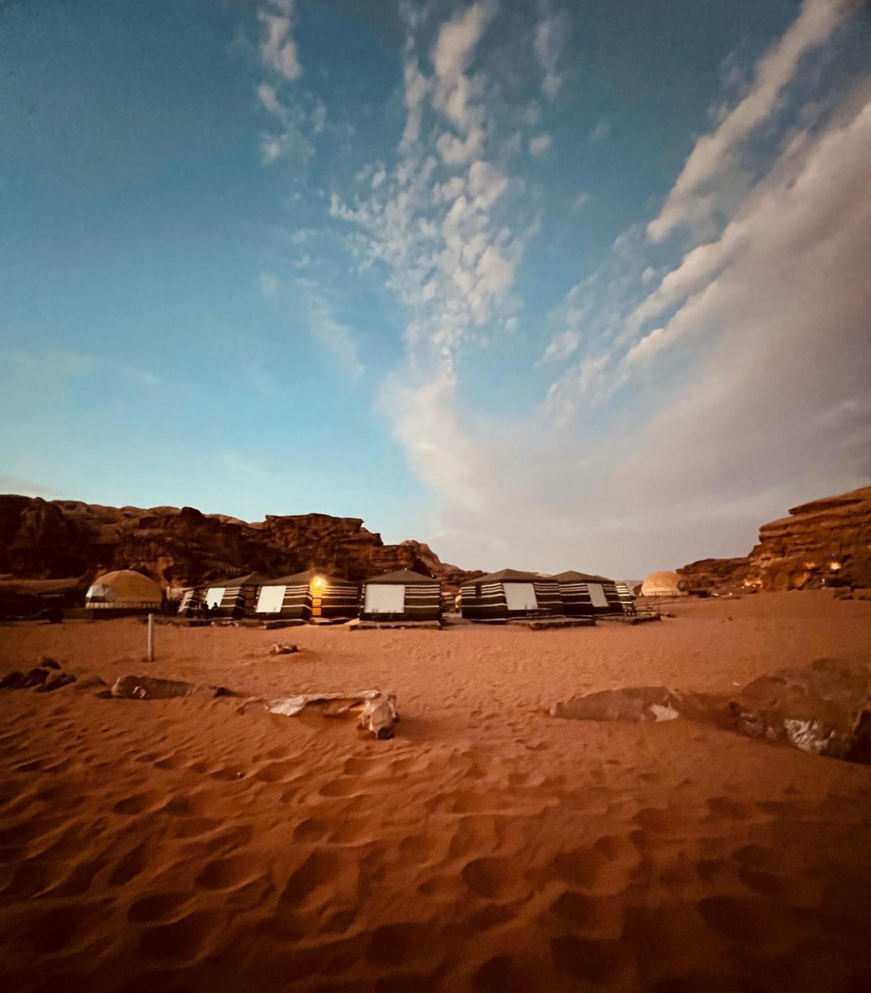 Revan Rum Luxury Camp وادي رم المظهر الخارجي الصورة
