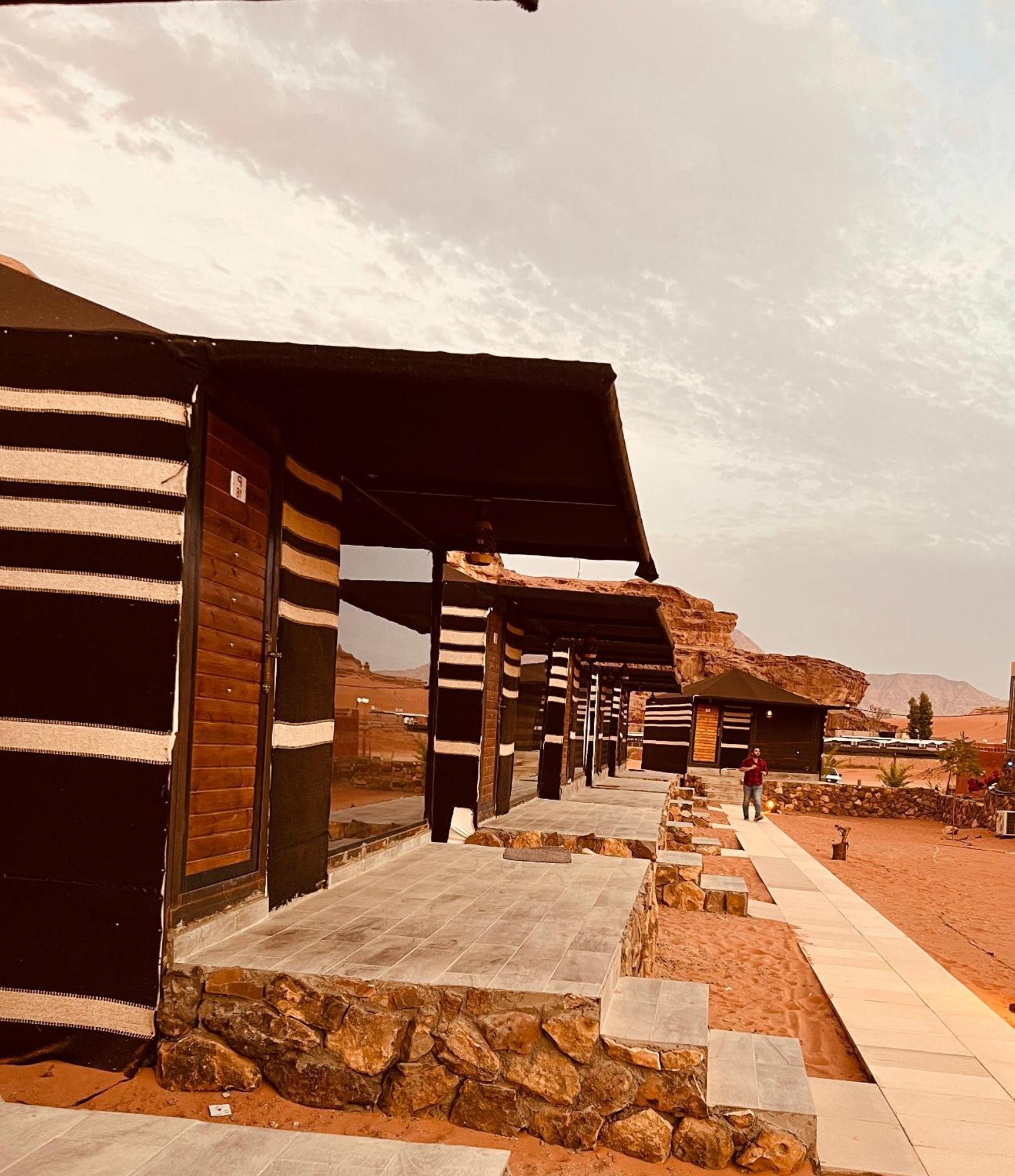 Revan Rum Luxury Camp وادي رم المظهر الخارجي الصورة