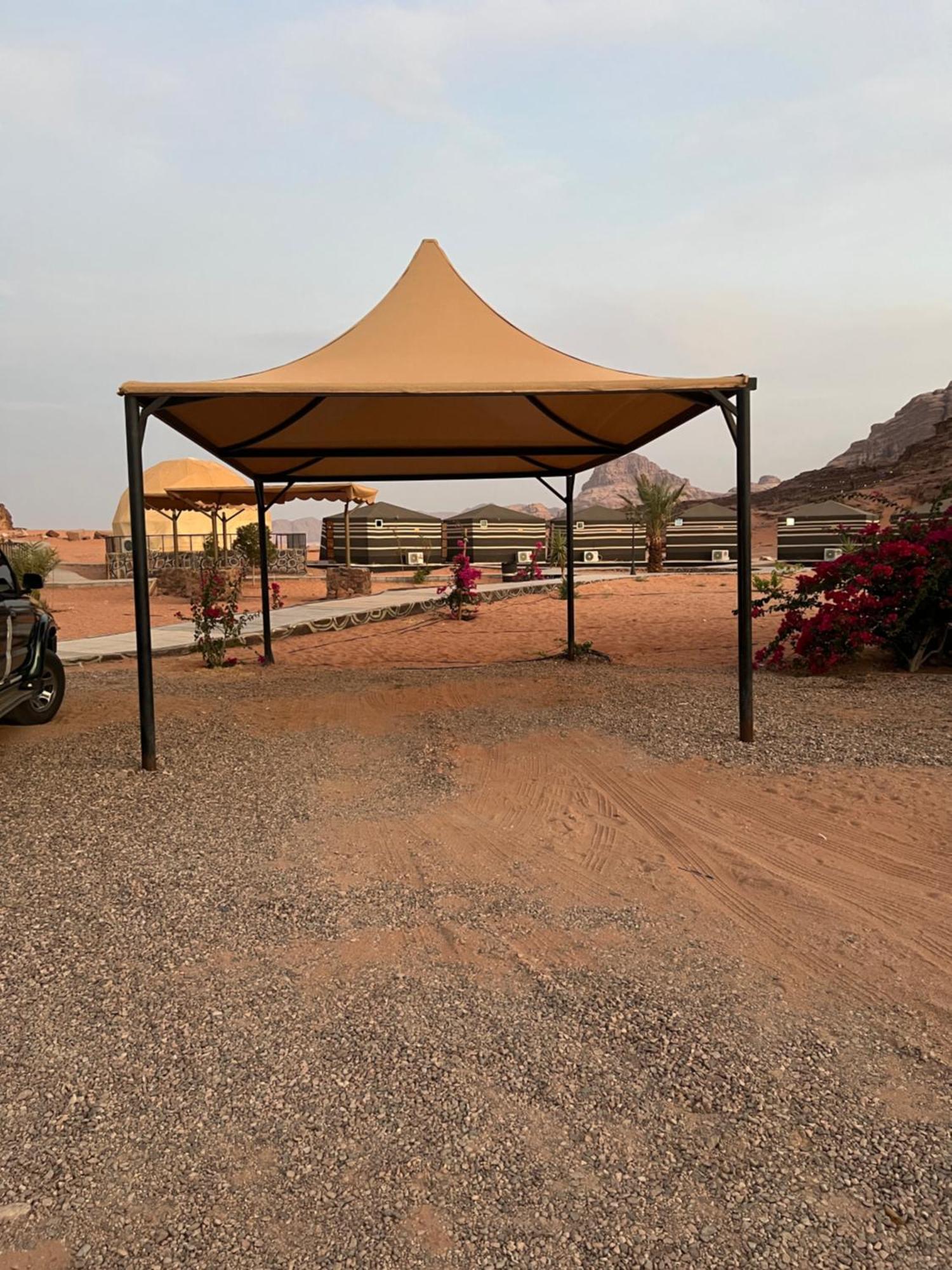 Revan Rum Luxury Camp وادي رم المظهر الخارجي الصورة